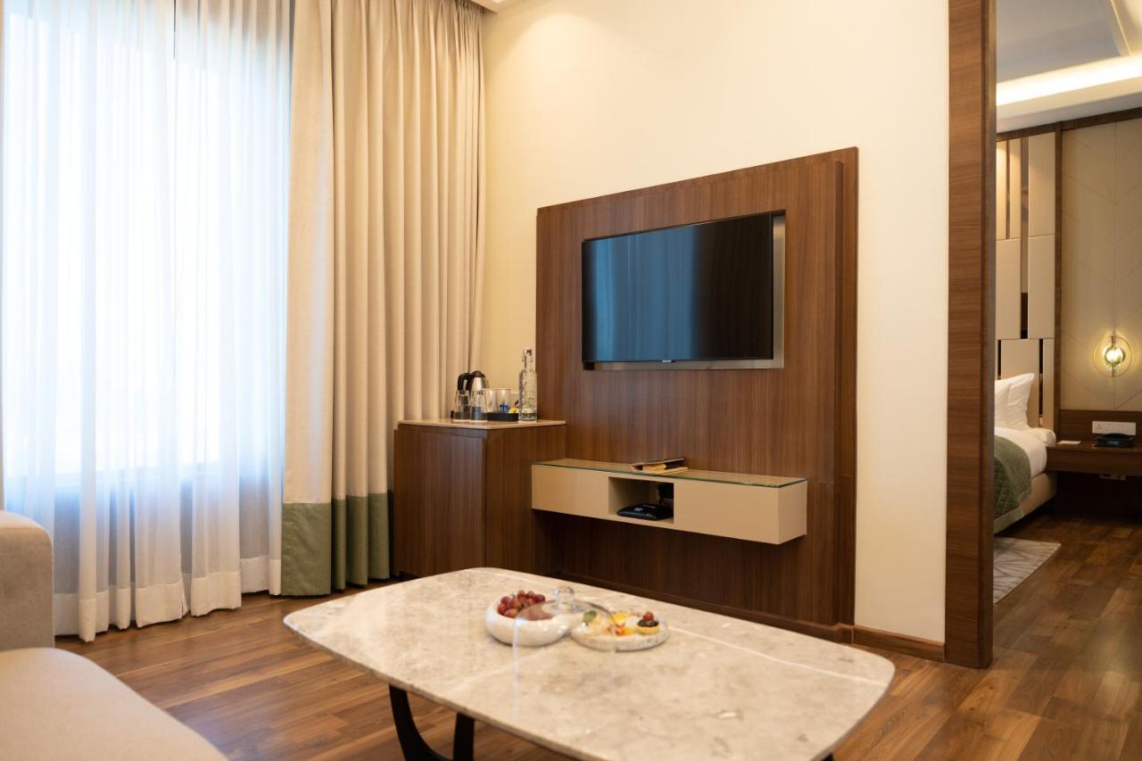 Hotel The Greenwood - A Luxury Boutique